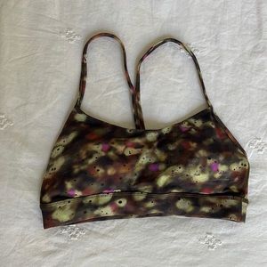 Size 4 lulu sports bra in great condition.